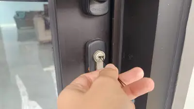 Diduga Terlilit Pinjol, Wanita Curi Perhiasan dan Tas Mewah Sahabat di Jakarta Barat