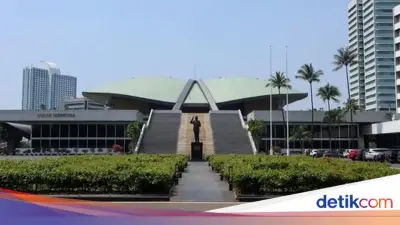 DPR Buka Masa Sidang ke-15, 293 Anggota Hadiri Rapat Paripurna