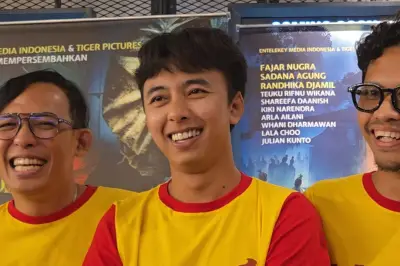 Fajar Nugra Angkat Beban Generasi Sandwich Lewat Karakter Kartono di Film Warung Pocong