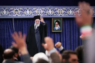Fakta Foto Ayatollah Khamenei: Bukan Bukti Lolos dari Serangan Israel