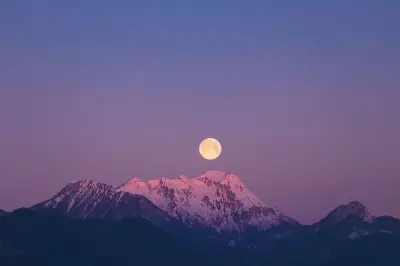 Fenomena Pink Moon Akan Hiasi Langit Indonesia di April 2026