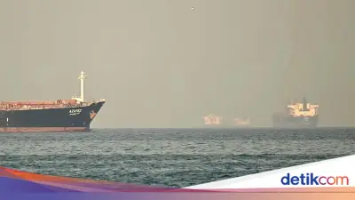 Garda Revolusi Iran Serang Kapal Thailand di Selat Hormuz, 3 Awak Hilang