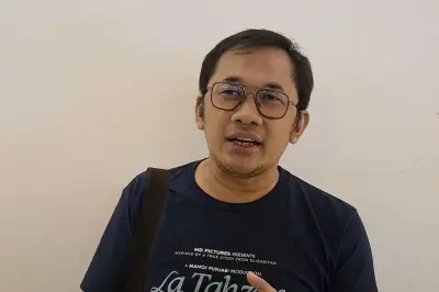 Hanung Bramantyo Buka Suara Soal Isu Garap Bisikan Jenazah 2 dari Aldi Taher