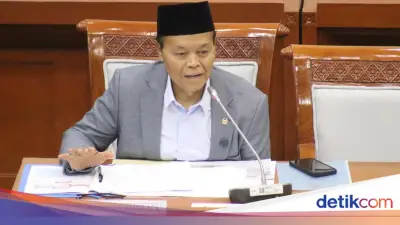Hidayat Nur Wahid Desak Realisasi Cepat Ditjen Pesantren di Kemenag