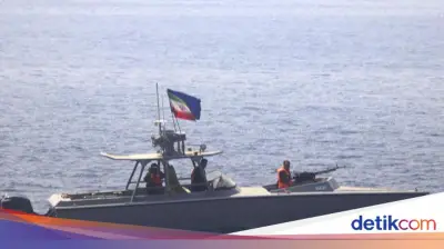 Iran Klaim Serang Kapal Tanker AS di Teluk, Selat Hormuz Diklaim Dikuasai