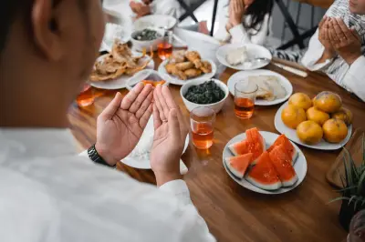 Jadwal Buka Puasa dan Shalat Karawang Hari Ini, 2 Maret 2026