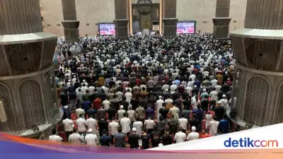 Jadwal Salat Tarawih Terakhir Ramadan 2026: Pemerintah vs Muhammadiyah