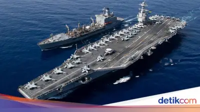 Kapal Induk Terbesar AS Ditarik dari Timur Tengah Usai Insiden Kebakaran