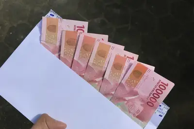 Kemnaker Terbitkan Aturan THR 2026, Pengusaha Wajib Bayar Tunjangan Hari Raya