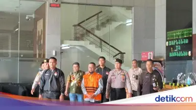 KPK Tahan Gus Alex, Eks Stafsus Yaqut, Terkait Dugaan Korupsi Kuota Haji