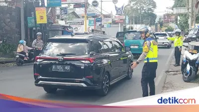 Lalu Lintas Wisata Lembang Ramai Lancar di H+1 Lebaran, Wisatawan Naik 50%