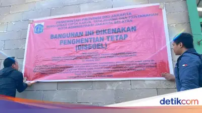 Lapangan Padel di Jagakarsa Disegel Lagi, Pemkot Jaksel Tegas Soal Izin Bangunan