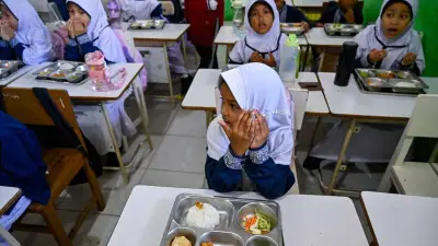 Mayoritas Siswa SD Jakarta Tak Habiskan Makanan MBG, Komisi IX Soroti Pemborosan