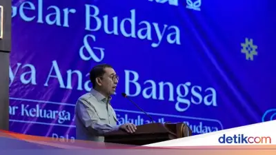 Menbud Fadli Zon Buka Gelar Budaya UNS, Tekankan Digitalisasi Budaya Nusantara