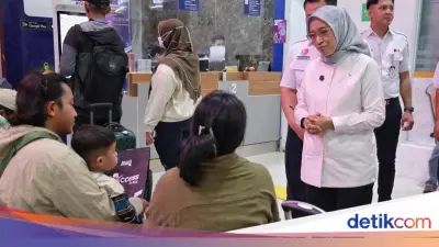 MenPAN-RB Tinjau Stasiun Gambir, Pastikan Kesiapan Layanan Mudik Lebaran 2026