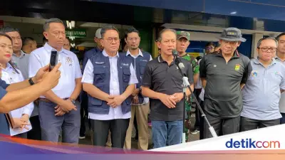 Menteri LH Sebut Longsor Sampah Bantargebang Hanya Fenomena 'Gunung Es'