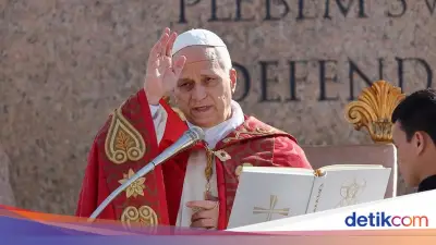 Paus Leo XIV Kecam Penggunaan Nama Tuhan untuk Legitimasi Perang Iran