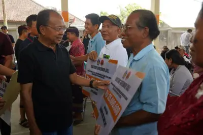 Pemprov Bali Salurkan Bantuan Rp 1,2 Miliar untuk Korban Banjir Bandang Buleleng