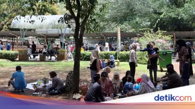 Pengalaman Perdana Warga Subang ke Ragunan Saat Lebaran: Murah tapi Ramai