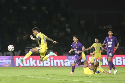 Persib Bandung Hadapi Persik Kediri di GBLA, Perburuan Poin untuk Puncak Klasemen