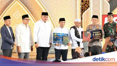 Polres Bogor Wakafkan 2.000 Al-Quran di Nuzulul Quran, Perkuat Sinergi dengan Masyarakat
