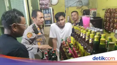 Polres Serang Razia Warung Jamu, Sita Puluhan Botol Miras dan Tuak