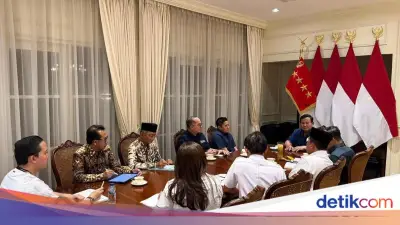 Prabowo Perintahkan Pembangunan Rumah Layak untuk Warga Bantaran Rel Senen Jakarta Pusat