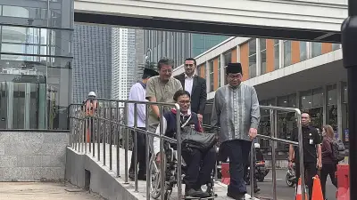 Pramono Anung Resmikan JPO Sarinah yang Direvitalisasi, Kini Ramah Disabilitas dan Lansia