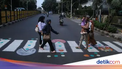 Pramono Apresiasi Kreativitas Zebra Cross 'Pac-Man' di Tebet yang Akan Dibongkar