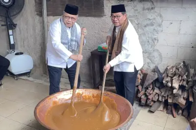 Pramono Dorong Dodol Betawi Jadi Sajian Resmi di Berbagai Acara Balai Kota