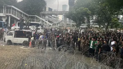 Ratusan Anggota Banser Gelar Aksi Protes di KPK Bela Yaqut Cholil Qoumas