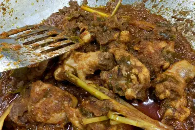Resep Rendang Ayam Kampung dengan Kelapa Sangrai, Tanpa Minyak dan Lebih Gurih