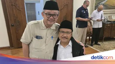 Sekjen PBNU Ucapkan Selamat Lebaran ke Sekum Muhammadiyah dan Jemaah