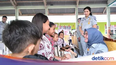 Setahun Danantara, Jasa Raharja Dukung Pendidikan Generasi Emas dengan Paket Sekolah
