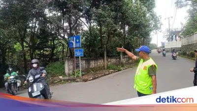 Supeltas, Pahlawan Lalu Lintas di Jalur Alternatif Puncak Bogor