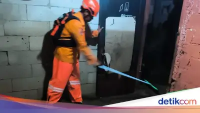 Tanggul Kali di Cibinong Bogor Jebol Akibat Hujan Deras, 20 Rumah Terendam Banjir