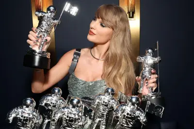 Taylor Swift Ungkap Peran Travis Kelce di Balik Album Penghargaan iHeartRadio 2026