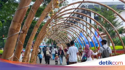 TMII Tetap Ramai H+7 Lebaran, Anjungan dan Tari Kecak Jadi Magnet Wisata