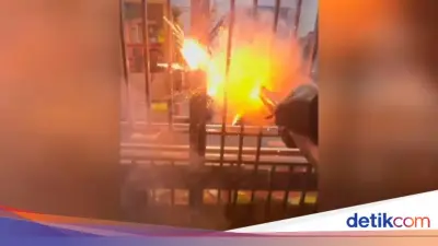 Toko Obat Keras di Jaktim Diserang dengan Petasan dan Oli oleh Warga Kesal