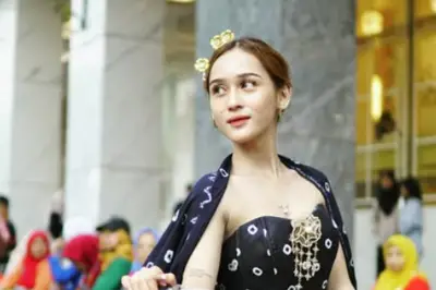 Una Sesalkan Virgoun Putus Tanpa Alasan dan Langsung Nikahi Lindi