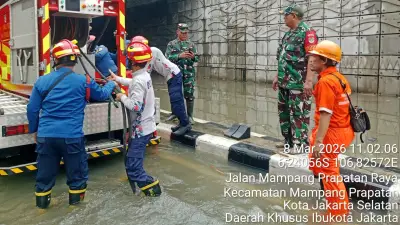 Underpass Mampang Prapatan Kembali Normal Setelah Terendam Banjir 50 Sentimeter