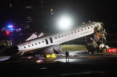 Video CCTV Detik-Detik Tabrakan Pesawat Air Canada di Bandara LaGuardia Beredar