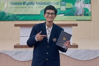 Zain, dari Kewalahan ke Wisudawan Terbaik UNESA 2026 dengan IPK 3,98