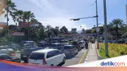 7.000 Kendaraan Serbu Puncak, Polisi Berlakukan One Way Lebih Awal