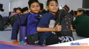 ASDP Serahkan 2.000 Paket Sekolah di Lampung, Dukung Pendidikan Generasi Muda