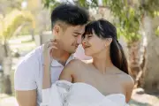 Aurelie Moeremans Umumkan Kelahiran Anak Pertama Bersama Suami Tyler Bigenho