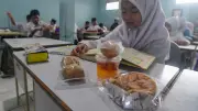 DPR Minta Evaluasi Program MBG, Mayoritas Makanan Siswa SD Jakarta Tak Habis