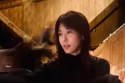 Ha Ji Won Ungkap Hubungan Terakhirnya Telah Berakhir 8 Tahun Lalu