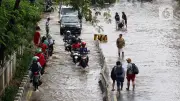 Hujan Deras Guyur Jakarta, 75 RT dan 19 Jalan Terendam Banjir