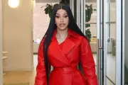 Insiden Viral di Konser Cardi B: Penggemar Tersiram Air Saat Tur Little Miss Drama